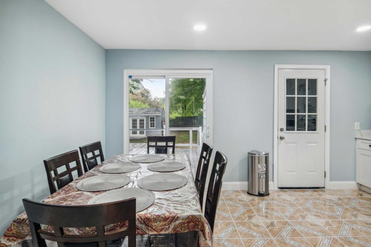 Pet-Friendly Mount Rainier Home With Gas Grill! Εξωτερικό φωτογραφία